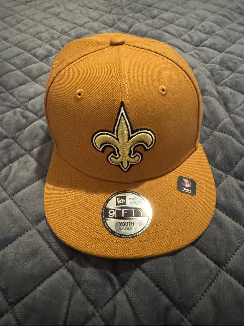New Era gold Fleur-de-Lis 9FIFTY Youth Snapback Hat